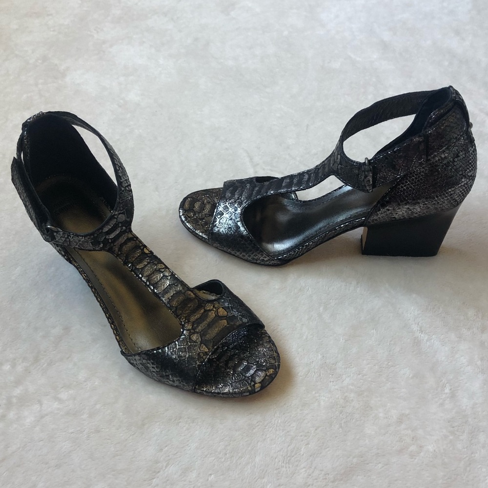 Johnston & Murphy heels